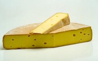 Photograph of a Munster cheese
